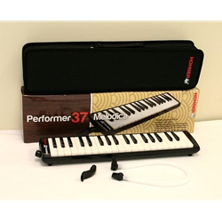 Hohner S37 Performer Melodica w/Bag